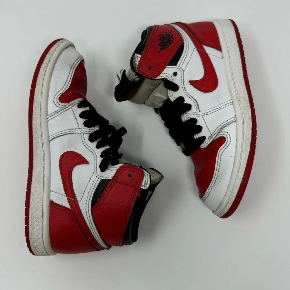 Nike Air Jordan 1 GS Retro OG Heritage Chicago Red White Sneakers 13C AQ2664-161 - Picture 5 of 8
